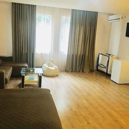 Solo Lucky Daire Tiflis Dış mekan fotoğraf